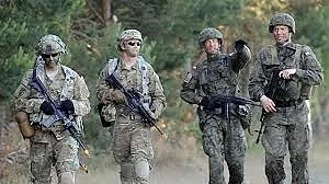 Плащат на военните според отговорностите им