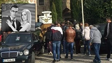  Стотици изпратиха красивата Вики и приятеля й Цанко от този свят!   