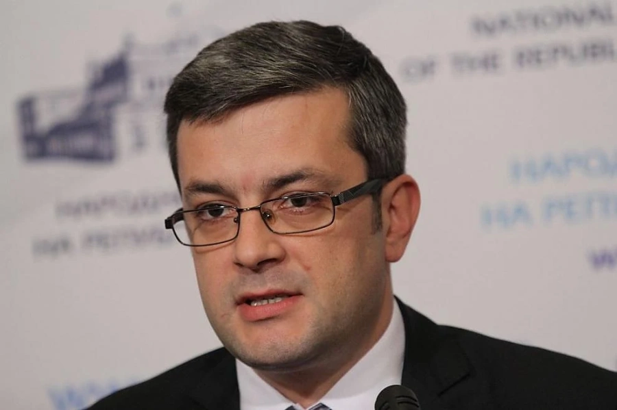 Биков: Вестник Сега разпространява фалшиви новини