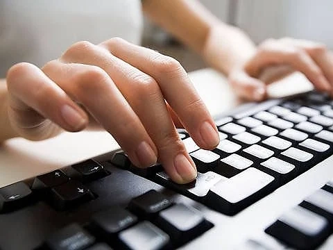 Нова онлайн платформа помага на хора над 55 г. да си намерят работа