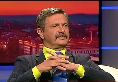 Милен Цветков си купи чисто нов кемпер