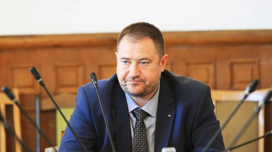 Петър Харалампиев остава в ареста