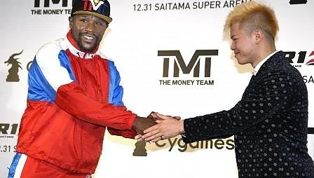 Мейуедър ще се бие в новогодишната вечер в MMA мач