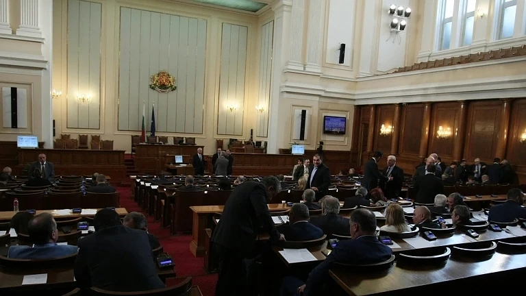 Размерът на пенсиите предизвика скандал между депутатите  