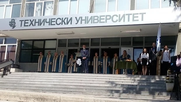 Образователният министър ще отстрани ректора на ТУ-Варна