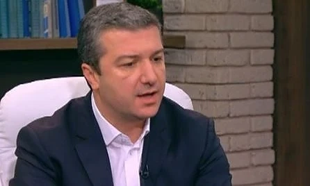 Драгомир Стойнев: Има два паралелни свята – на управляващите и на гражданите
