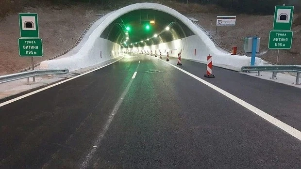 Движението на камионите над 12 т през тунел Витиня е възстановено