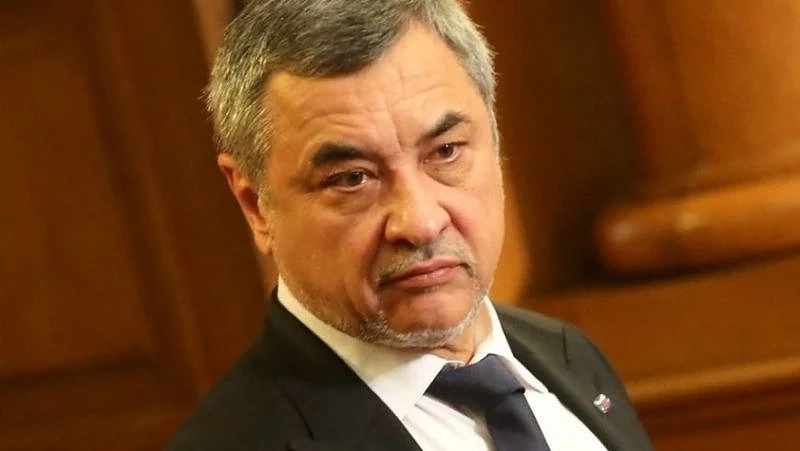 Окончателно: Приеха оставката на Валери Симеонов