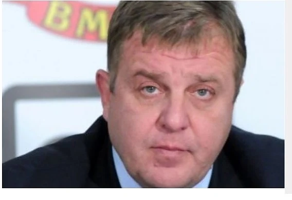Каракачанов: Корнелия Нинова не е следвана от полицаи