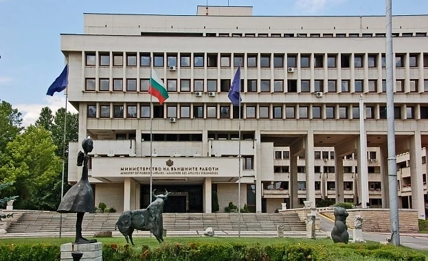 МВнР препоръчва на българите да ограничат пътуванията си до Украйна