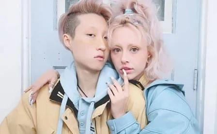 Дъщерята на Джеки Чан сключи брак с жена (СНИМКА)