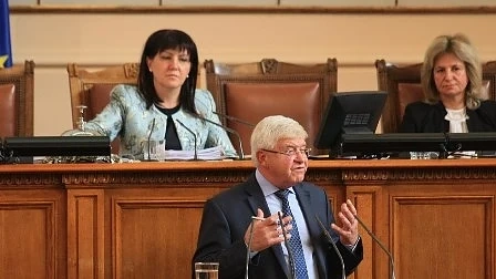 Кирил Ананиев: Времето на безвремието в здравеопазването приключи