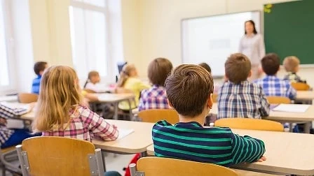 От 1 януари учителските заплати се увеличават с 20% 