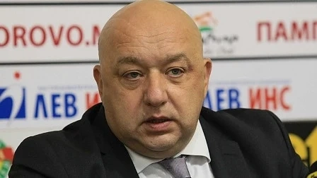 Министър Кралев: България може да кандидатства и за Евро 2032 