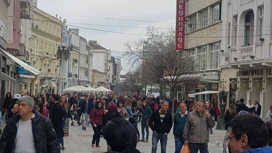 Населението на Пловдив се е свило 