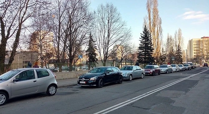 Въвежда се организация на движението за Българската Коледа
