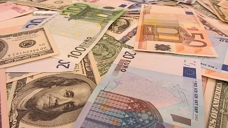 Българите зад граница „инвестират” стотици милиони в нашата икономика