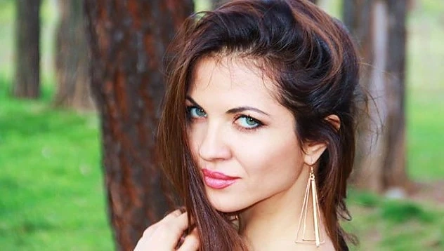 Гърми скандал с Райна във фолк средите