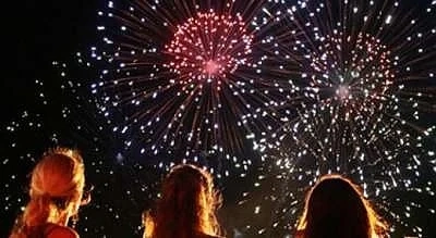 Столичани посрещат новата 2019 година със Сцена под звездите