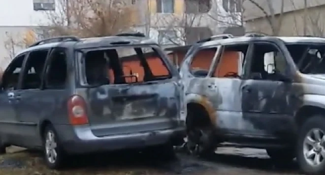 Палежи на коли изправи на нокти софиянци