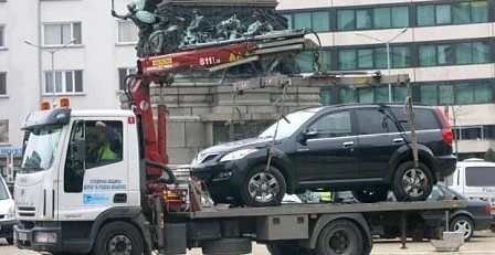 Паяците вдигат по 200 коли на ден в София 