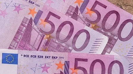 Eвpoпeйcĸaтa цeнтpaлнa бaнĸa спира емитирането на банкноти от 500 евро