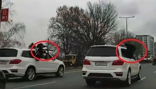 Мъже с автомати, в джипове из улиците на Асеновград