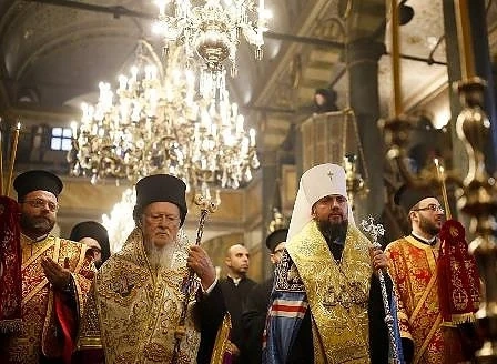 Православната църква на Украйна получи независимост (СНИМКИ)