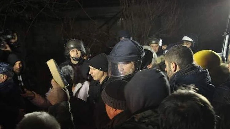 Над 200 души излязоха на протест в село Войводиново