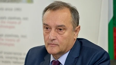 Шефът на АПИ подаде оставка заради винетките