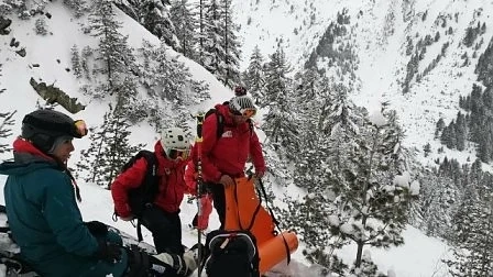 Откриха петимата младежи, изгубили се в Пирин 