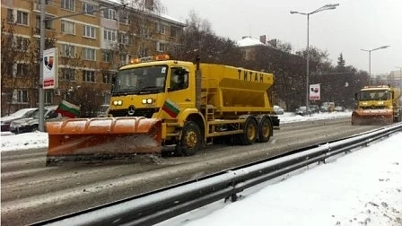 180 снегорина са чистили снега в столицата 