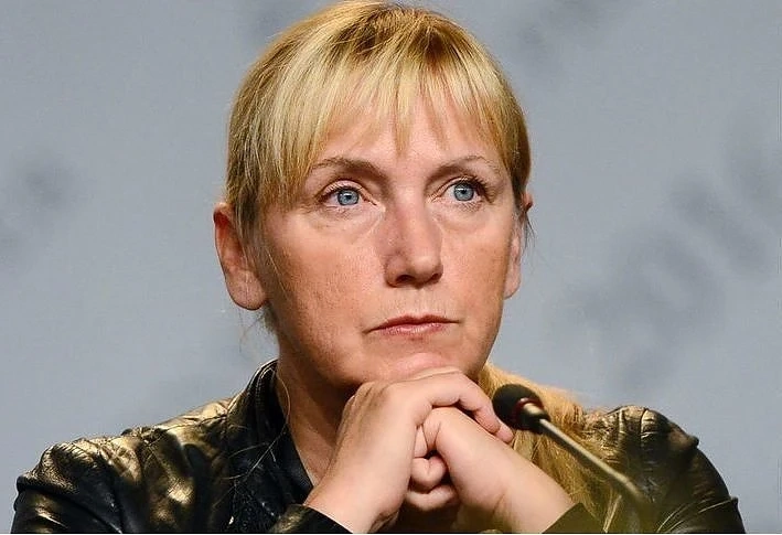 Елена Йончева предава записите срещу Боил Банов на ОЛАФ