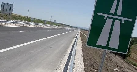 „Автомагистрали“ спечели „Хемус“ с 20 строителни и 25 товарни машини