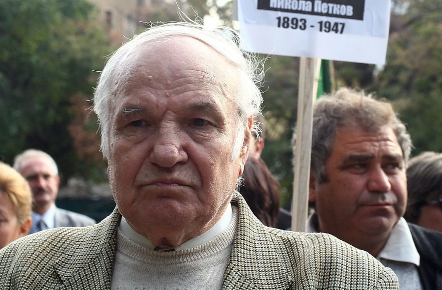 Почина вицепрезидентът Тодор Кавалджиев 