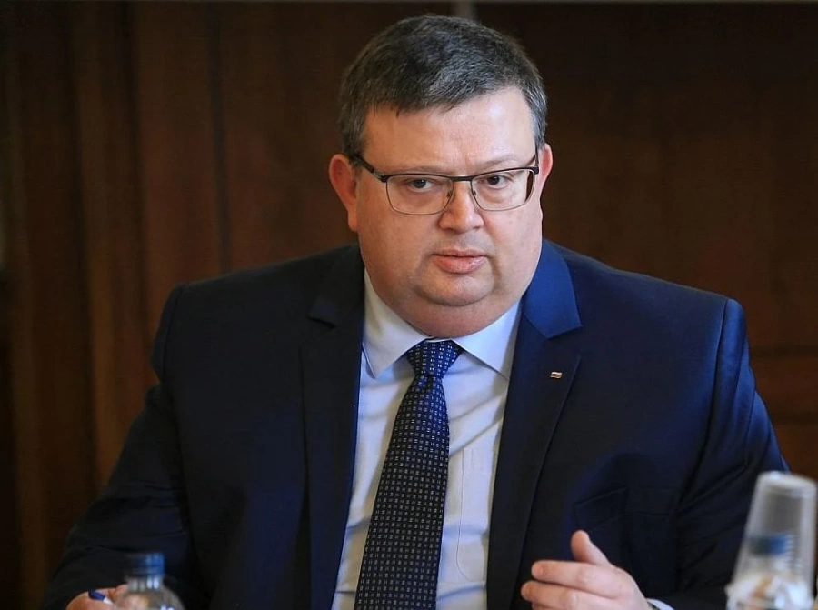 Цацаров за Гебрев: Разследваме опит за убийство