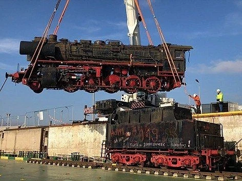 100-тонен локомотив от Третия райх ще бъде реставриран в България