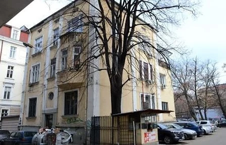 Офис сграда на 8 етажа ще се появи до Народния театър в София
