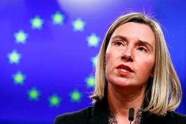 ЕС призова: Трябва да се избегне военна намеса във Венецуела   