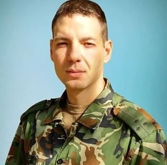Да помогнем на един български официер 