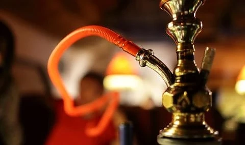 НС решава дали заведенията да предлагат наргилета на непълнолетни