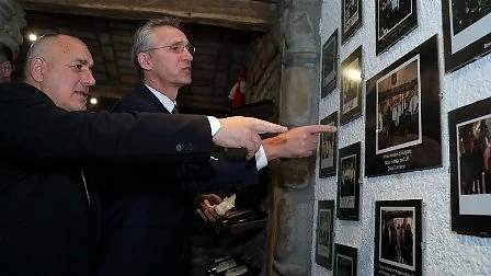Започна работната вечеря на Борисов и Столтенберг (СНИМКИ)
