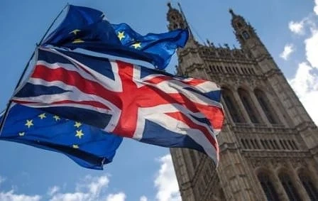 Британският парламент гласува \