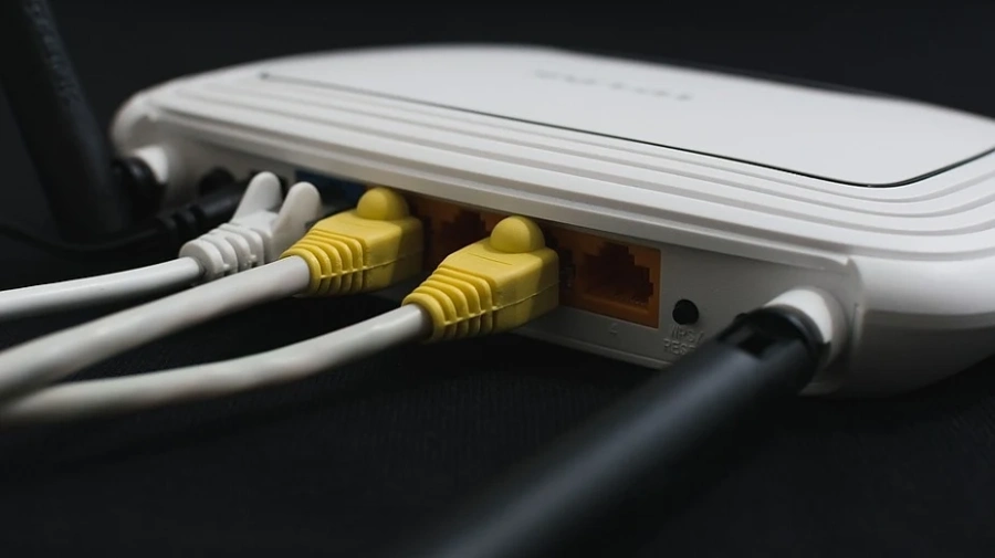 До средата на годината: Всички училища у нас с Wi-Fi мрежи