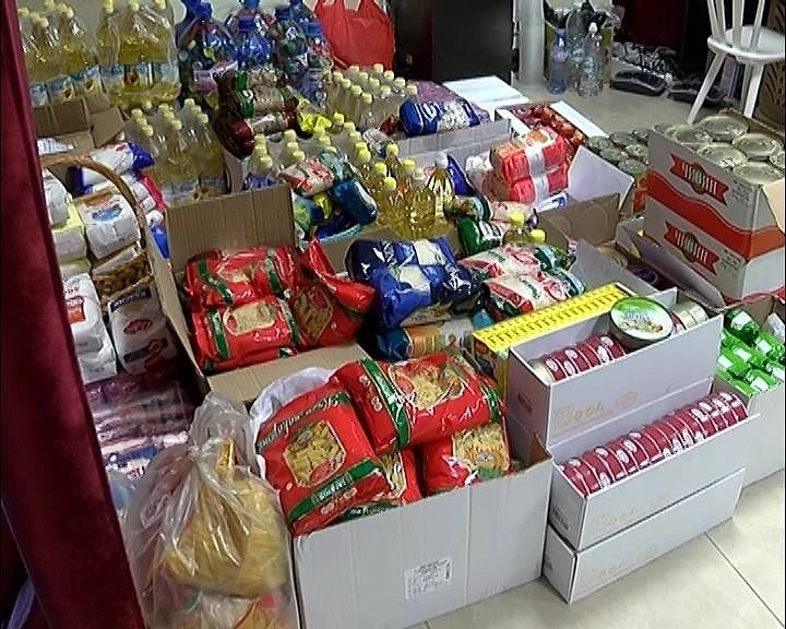 Деца от столично училище събират продукти в помощ на възрастни хора