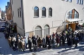 Жива верига около джамия в Нова Зеландия