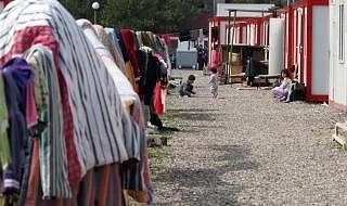 МВР строи площадки за бежански центрове в три града 