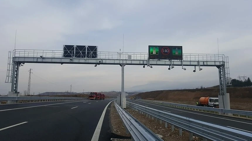 Шофьор хвърча с 277 км/ч по магистрала \