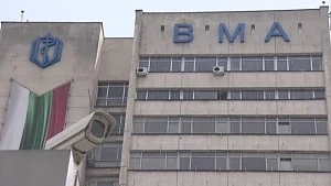 Транспортират прострелялата се курсантка във ВМА