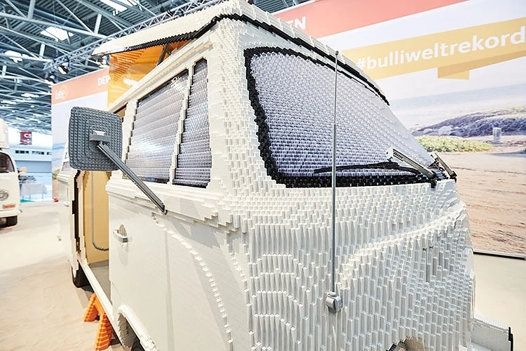 Volkswagen T2 Bulli от 400 000 LEGO кубчета